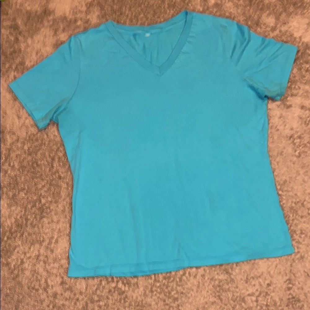 Must Bundle For $3 Deal! Womens XL blue shortsleeve tee